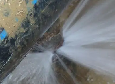 上甘岭卫生间测漏水施工步骤